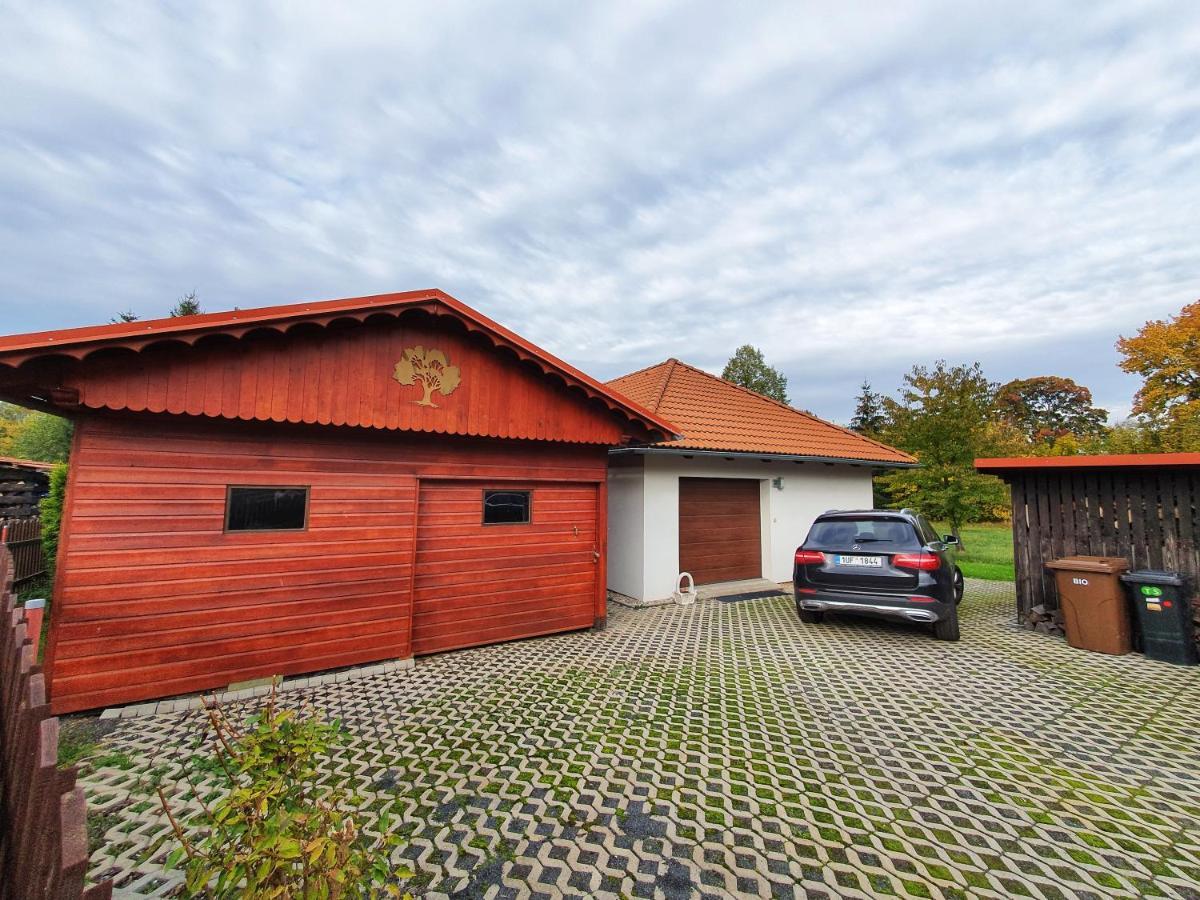 Domek Cisarsky Villa Šluknov Exteriör bild