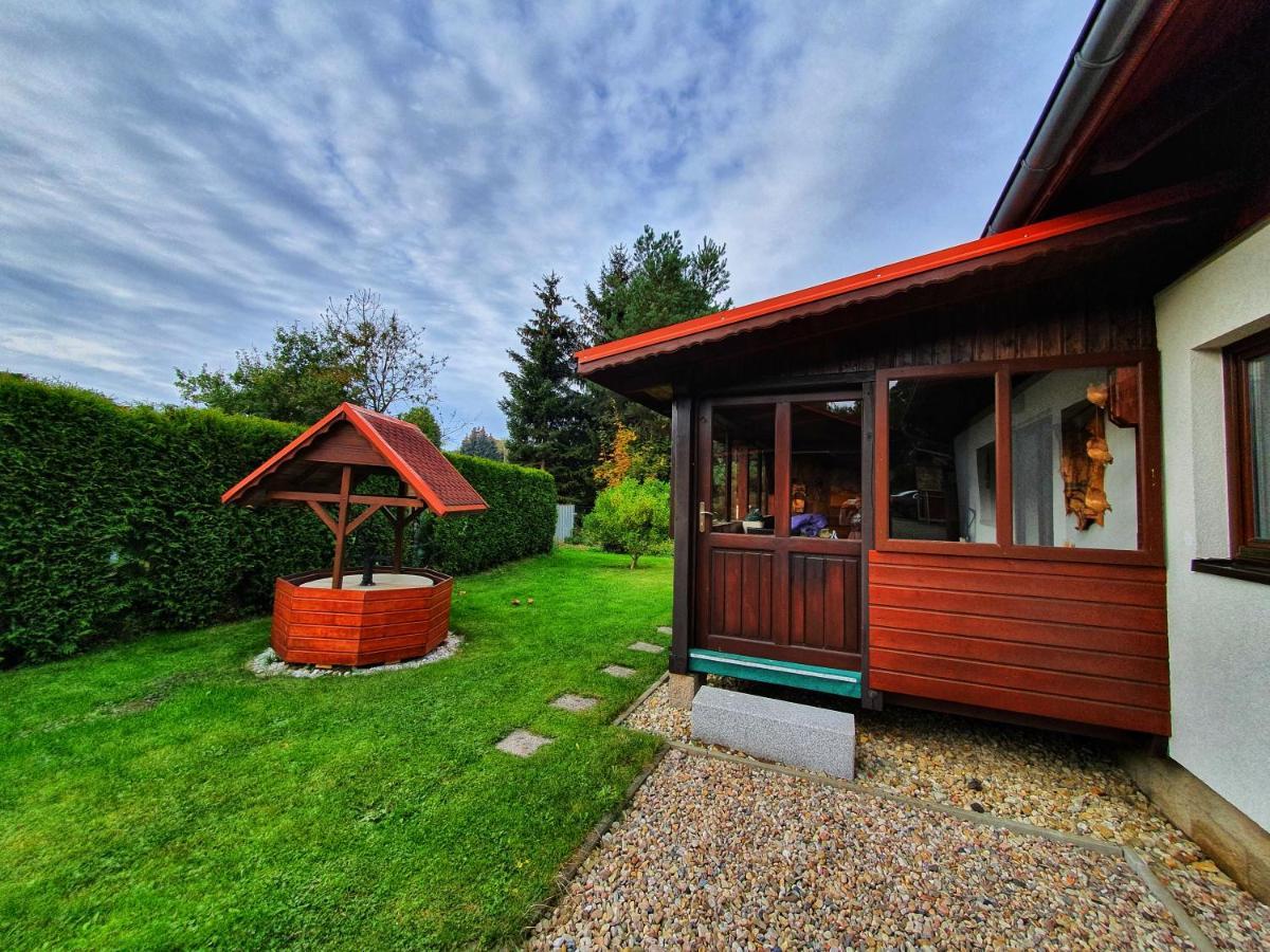 Domek Cisarsky Villa Šluknov Exteriör bild