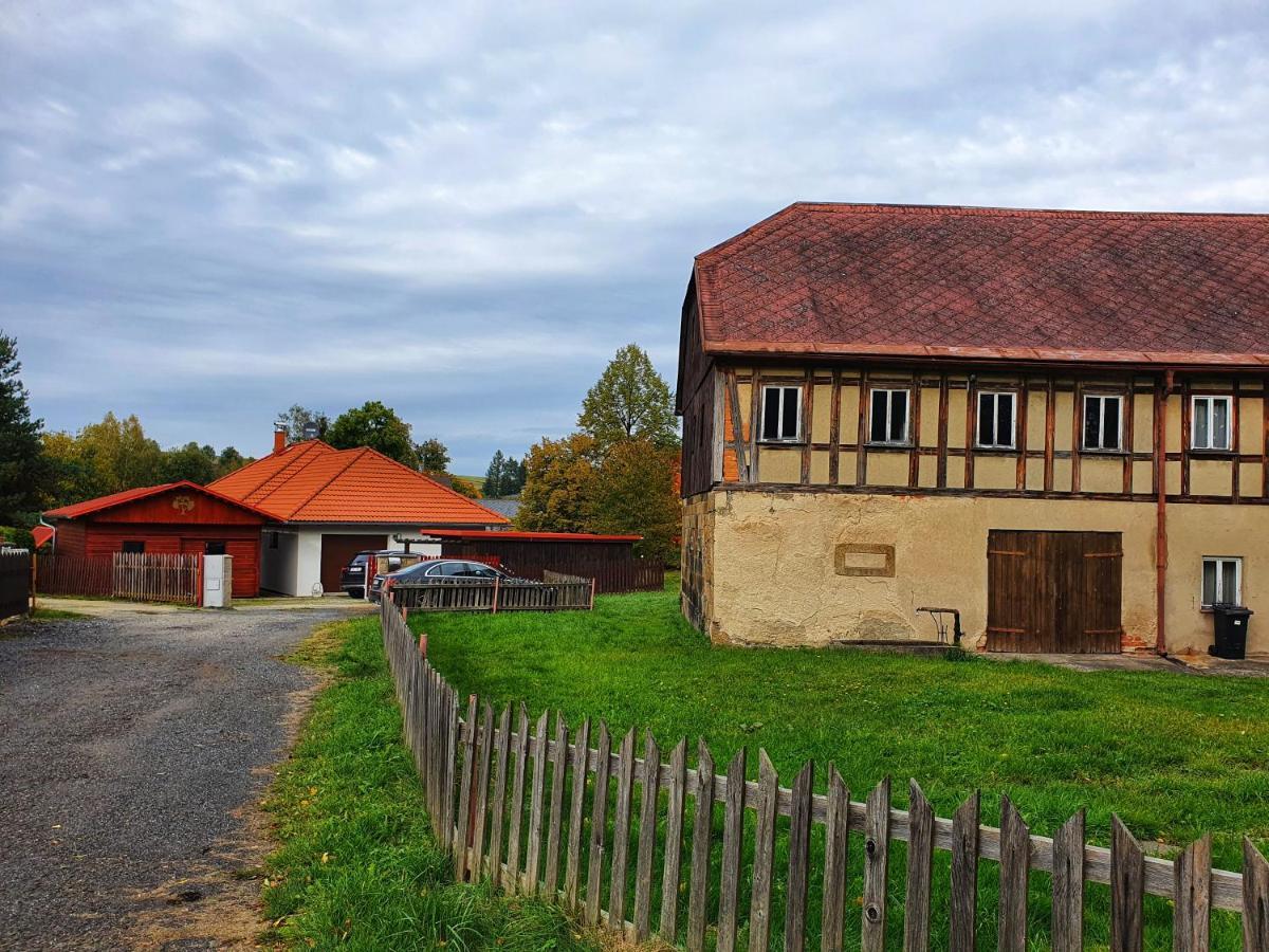 Domek Cisarsky Villa Šluknov Exteriör bild